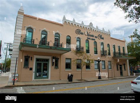 hotels ybor historic district.